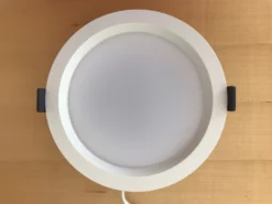 LEDVANCE Downlight 14W, Kaltweiß, Nicht Dimmbar, Für Ø150mm, IP44 9 LEDVANCE Downlight 14W, Kaltweiß, Nicht Dimmbar, Für Ø150mm, IP44 -Beleuchtungs Discounter 05a64cedc8dfe532fa3d9d09efa50417fffef442 scaled