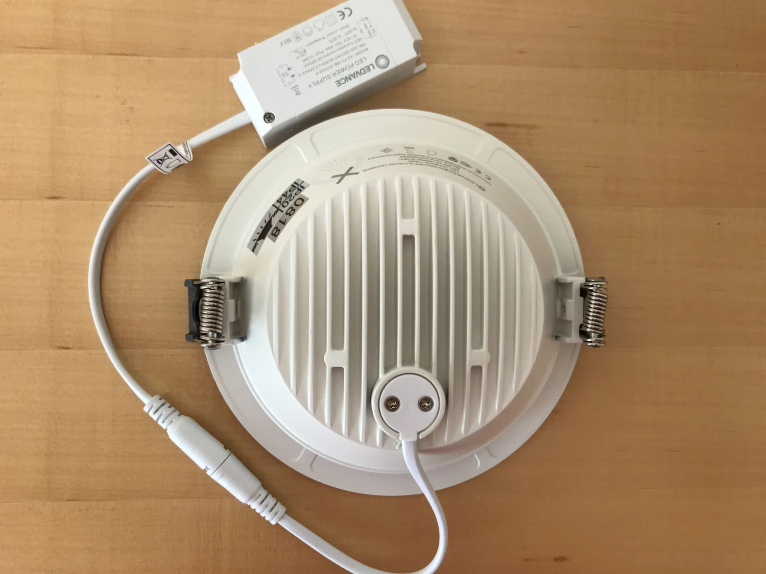 LEDVANCE Downlight 14W, Warmweiß, Nicht Dimmbar, Für Ø150mm, IP44 4 LEDVANCE Downlight 14W, Warmweiß, Nicht Dimmbar, Für Ø150mm, IP44 – Bild 4