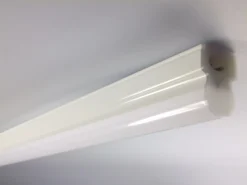 Ledvance LN Comp. High Out. LED-Lichtleiste 10W, 3000K, 600mm