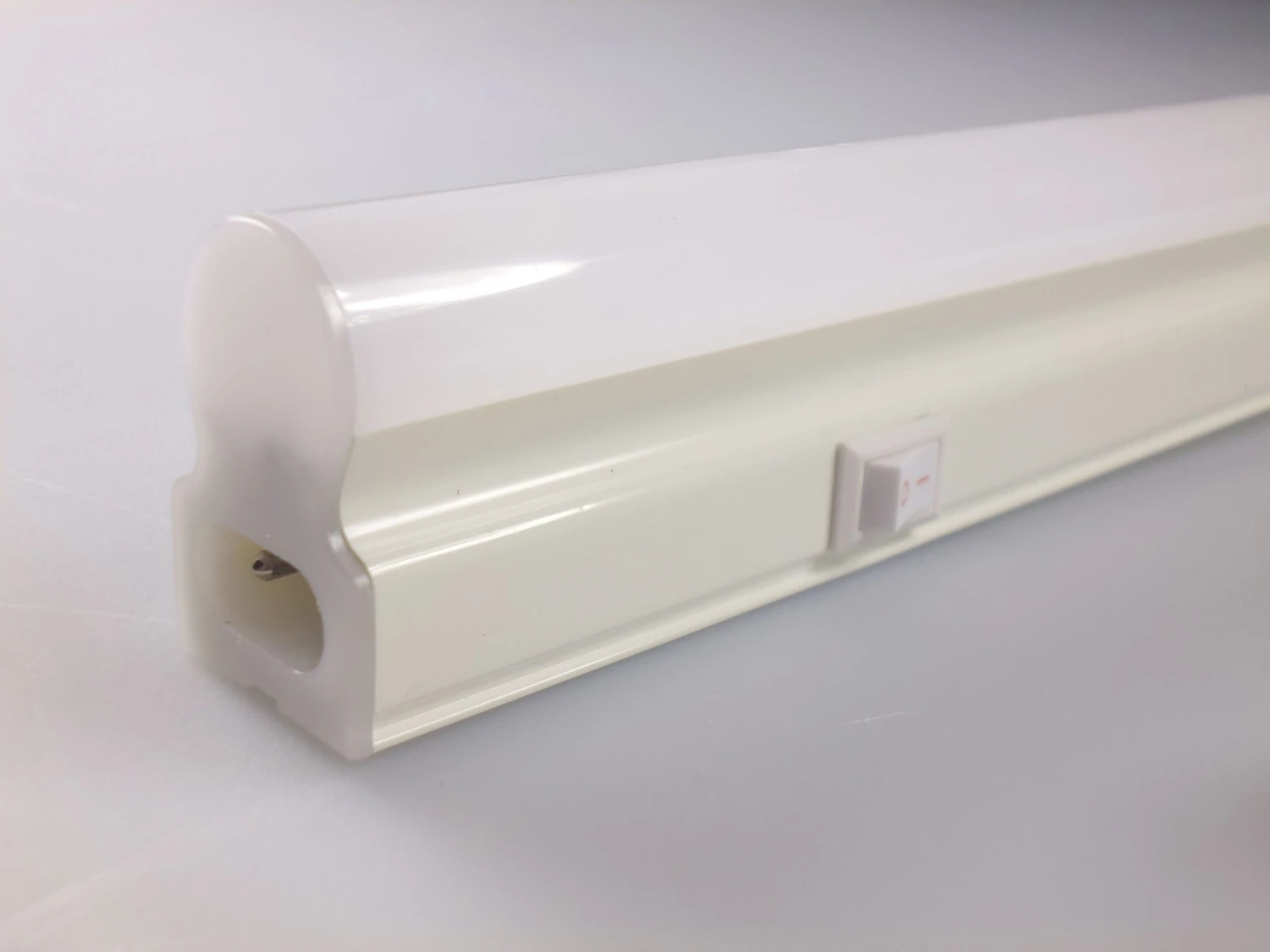 Ledvance Lin. Comp.Switch LED-Lichtleiste 4W, 3000K, Mit Schalter, 300mm 5 Ledvance Lin. Comp.Switch LED-Lichtleiste 4W, 3000K, Mit Schalter, 300mm – Bild 5