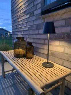 ALED 5702062810201 Calida Mini Schwarz, Induktionsladung, Dimmbar, 2,2W, 190lm, CRI97, IP54 9 ALED 5702062810201 Calida Mini Schwarz, Induktionsladung, Dimmbar, 2,2W, 190lm, CRI97, IP54 -Beleuchtungs Discounter e737f32cc355224f9c0ed3e23243636753691764