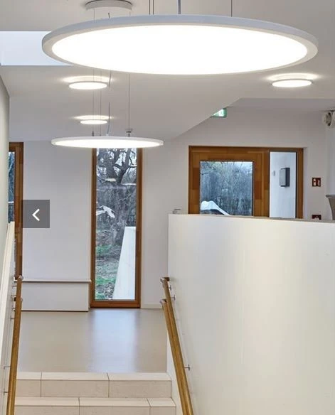 Perform.i.L. 8333491266410 Pendelleuchte Rund FL333PL, 26W/4000K, DALI Dimmbar 4 Perform.i.L. 8333491266410 Pendelleuchte Rund FL333PL, 26W/4000K, DALI Dimmbar – Bild 4